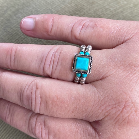 Silpada Silver and Turquoise Beaded stretch Ring. R1197 - Picture 5 of 5